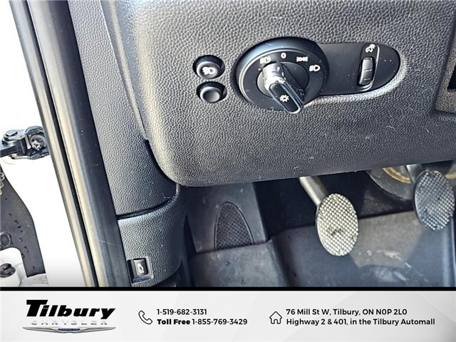 2024 MINI 3 Door Cooper S (Stk: 25-203-2) in Tilbury - Image 17 of 36