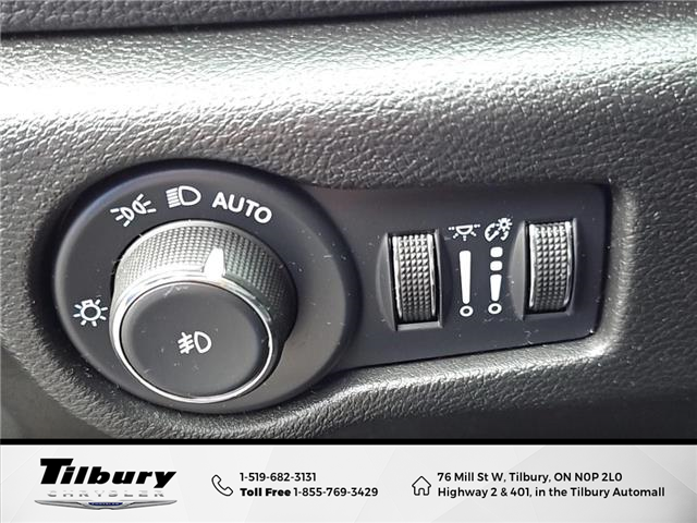 2022 Chrysler Pacifica Touring L (Stk: 26-094-1) in Tilbury - Image 15 of 48