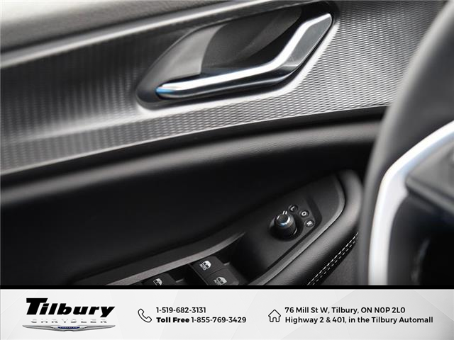 2025 Jeep Grand Cherokee Laredo (Stk: 25-220) in Tilbury - Image 17 of 27