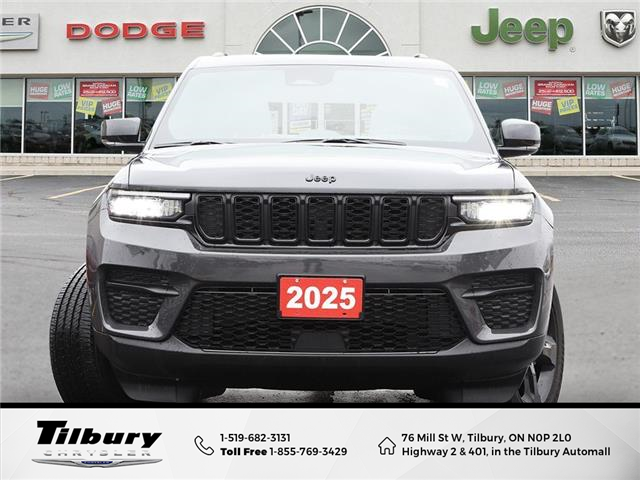 2025 Jeep Grand Cherokee Laredo (Stk: 42598) in Tilbury - Image 2 of 27