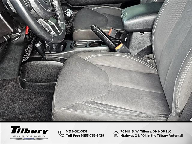 2016 Jeep Wrangler Sahara (Stk: 48761T-2) in Tilbury - Image 15 of 33