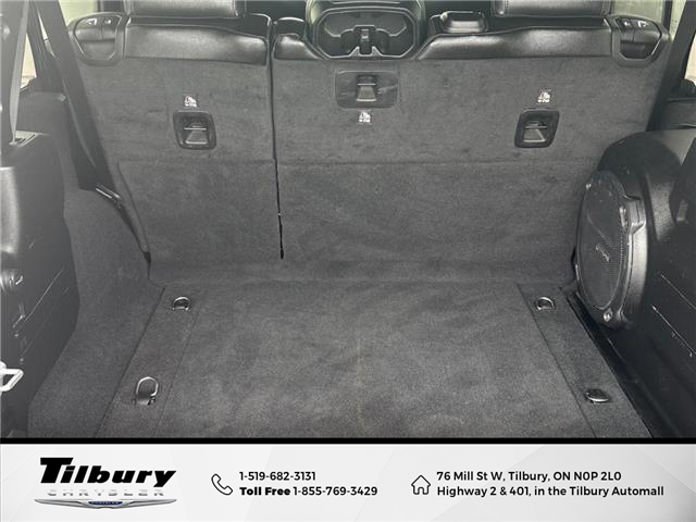 2023 Jeep Wrangler Sahara (Stk: 42602-1) in Tilbury - Image 17 of 19