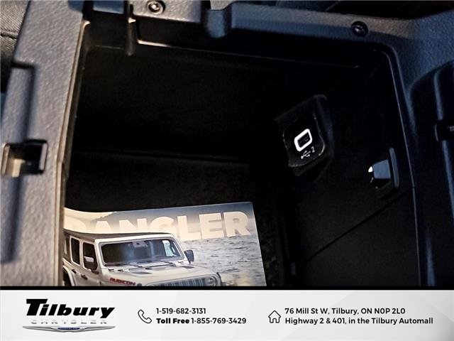 2024 Jeep Wrangler Sport (Stk: 48806T) in Tilbury - Image 28 of 44