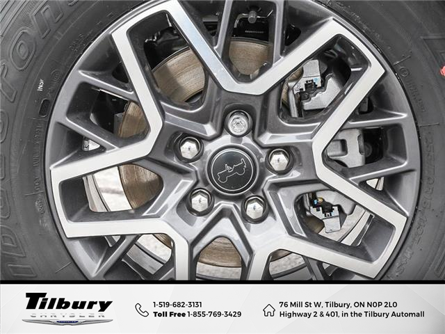 2026 Jeep Wrangler Sahara (Stk: 26-144) in Tilbury - Image 6 of 28