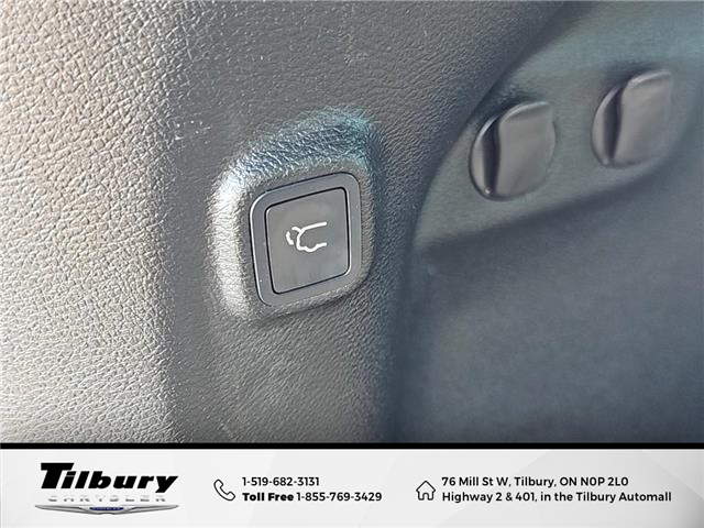 2019 Jeep Cherokee Trailhawk (Stk: 48745T-1) in Tilbury - Image 29 of 32