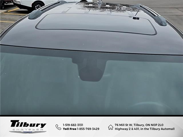 2018 Jeep Grand Cherokee Laredo (Stk: 48812T-1) in Tilbury - Image 9 of 50
