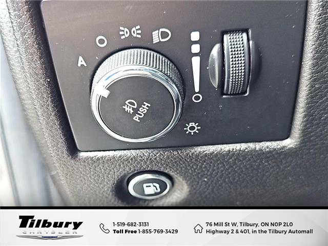 2018 Jeep Grand Cherokee Laredo (Stk: 48812T-1) in Tilbury - Image 17 of 50