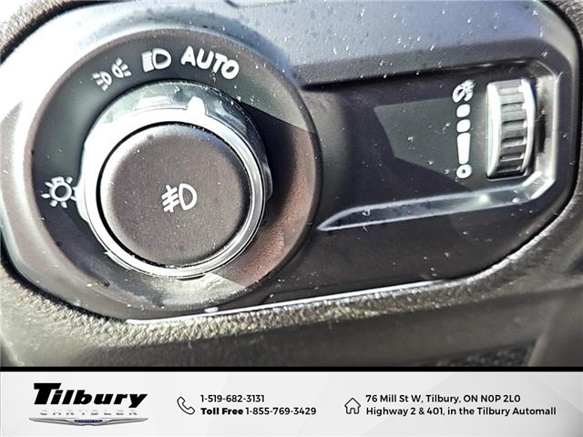 2023 Jeep Wrangler Sahara (Stk: 48790T) in Tilbury - Image 19 of 50