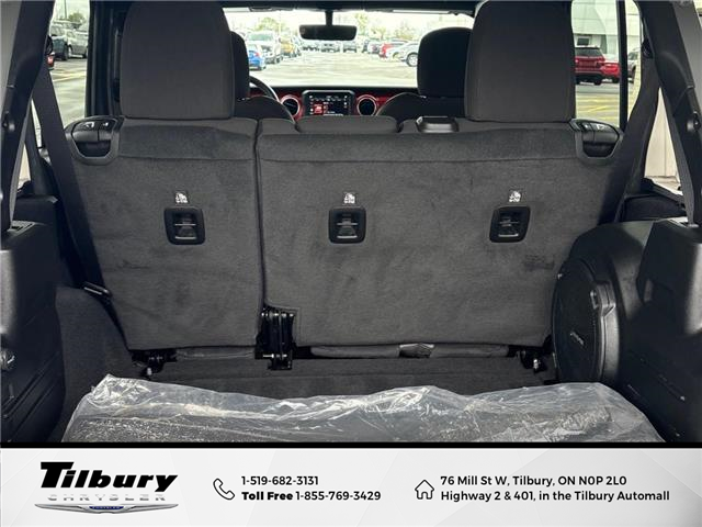 2023 Jeep Wrangler Rubicon (Stk: 48840T) in Tilbury - Image 17 of 29
