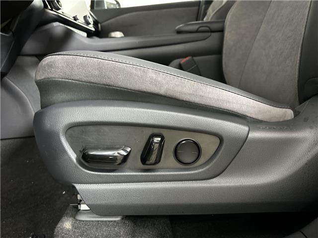 2026 Lexus RZ 450e  (Stk: 15105438) in Richmond Hill - Image 14 of 23