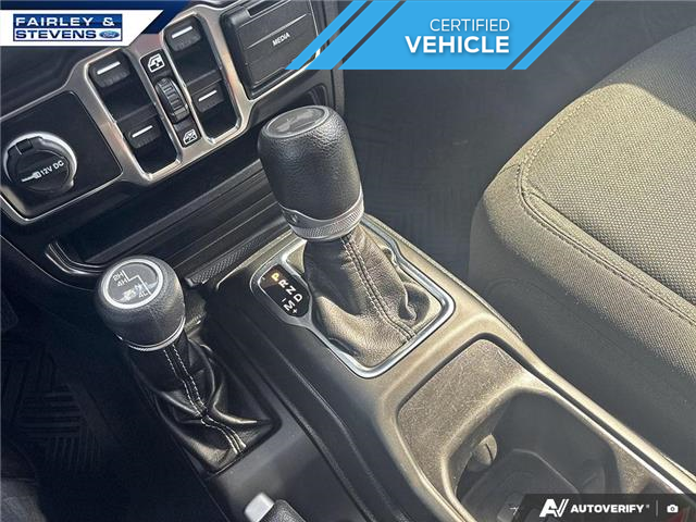 2022 Jeep Wrangler Unlimited Sahara (Stk: P4102) in Dartmouth - Image 17 of 24