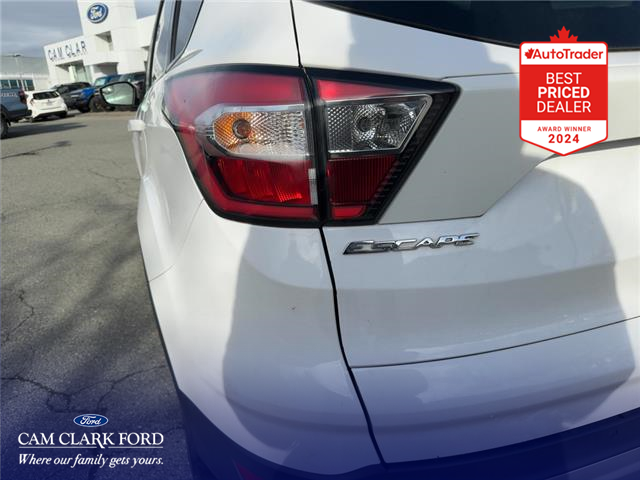 2017 Ford Escape SE (Stk: T60889) in Richmond - Image 10 of 25 2017 Ford Escape SE (Stk: T60889) in Richmond - Image 10 of 25