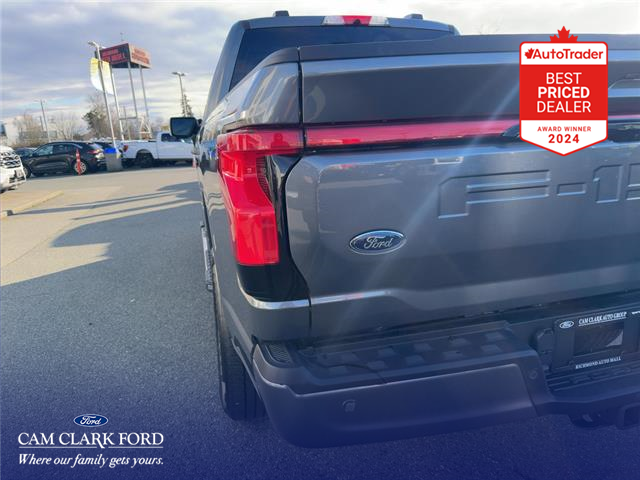 2023 Ford F-150 Lightning Lariat (Stk: AT03152) in Richmond - Image 6 of 25