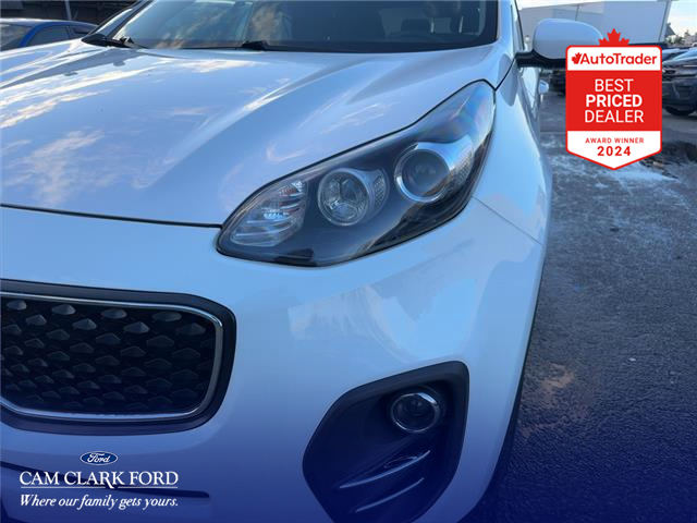 2017 Kia Sportage LX (Stk: T68022) in Richmond - Image 8 of 25