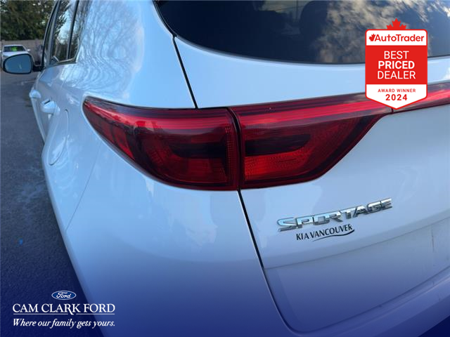 2017 Kia Sportage LX (Stk: T68022) in Richmond - Image 10 of 25