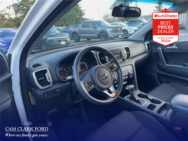 2017 Kia Sportage LX (Stk: T68022) in Richmond - Image 12 of 25
