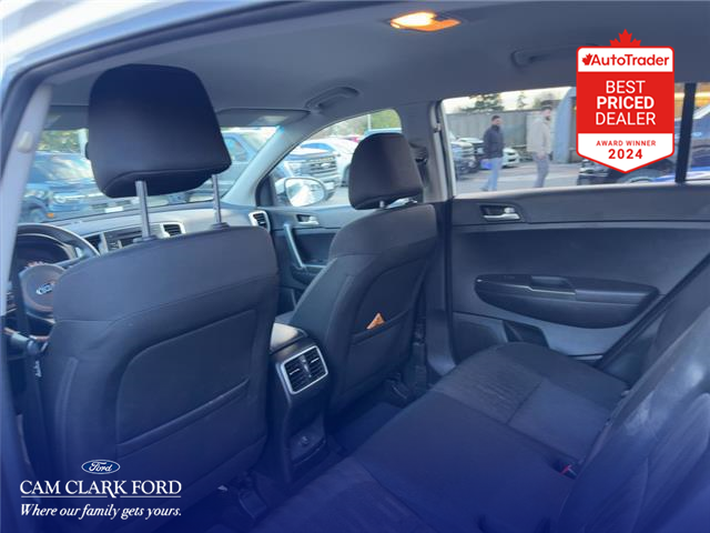 2017 Kia Sportage LX (Stk: T68022) in Richmond - Image 24 of 25