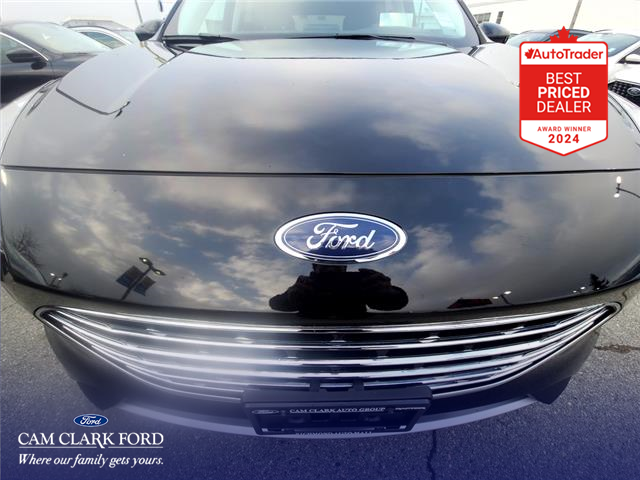 2022 Ford Escape Titanium Hybrid (Stk: XRC29739) in Richmond - Image 9 of 25 2022 Ford Escape Titanium Hybrid (Stk: XRC29739) in Richmond - Image 9 of 25