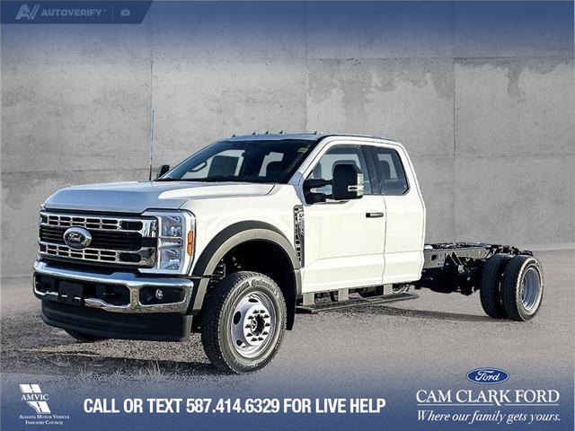 2025 Ford F-550 Chassis XLT (Stk: 25AF8079) in Airdrie - Image 1 of 25