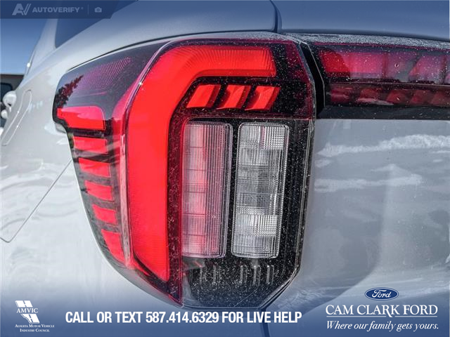 2026 Ford Explorer Active (Stk: 26S2930) in Olds - Image 11 of 25