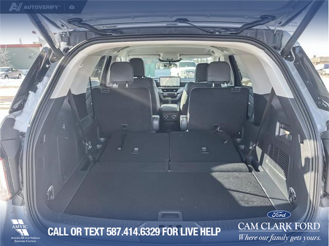 2026 Ford Explorer Active (Stk: 26S2930) in Olds - Image 12 of 25