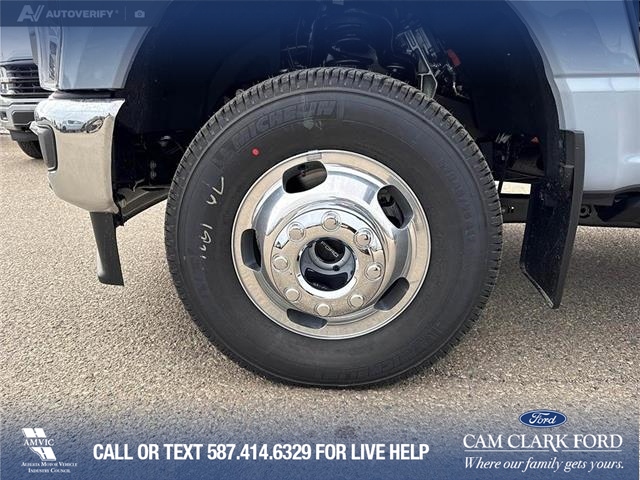 2026 Ford F-350 Lariat (Stk: 26T6046) in Red Deer - Image 6 of 24