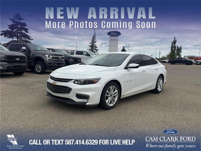 2017 Chevrolet Malibu 1LT (Stk: U37491) in Red Deer - Image 1 of 7