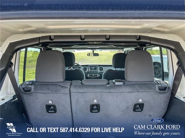 2023 Jeep Wrangler Sport (Stk: SJ021A) in Innisfail - Image 18 of 25