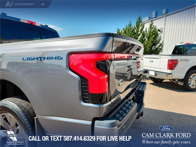 2023 Ford F-150 Lightning Lariat (Stk: U37638) in Red Deer - Image 12 of 25