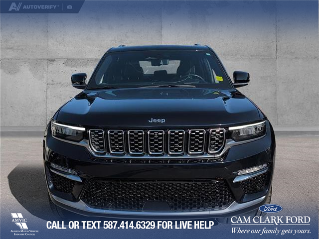 2023 Jeep Grand Cherokee Summit (Stk: P1504) in Canmore - Image 2 of 24
