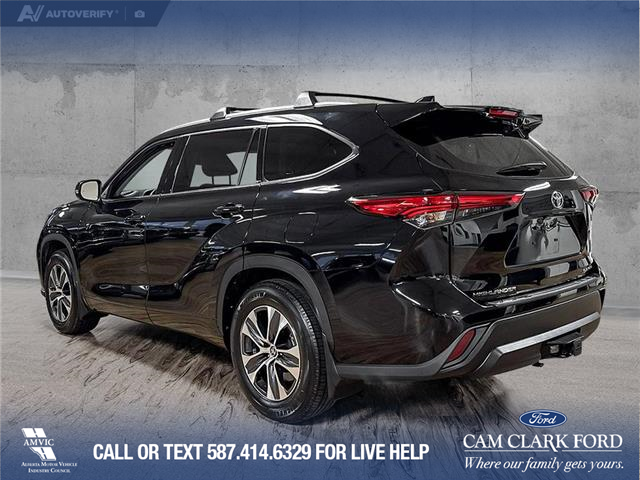 2022 Toyota Highlander XLE (Stk: RC19908) in Airdrie - Image 4 of 25