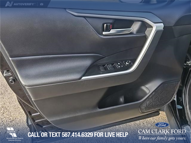 2021 Toyota RAV4 XLE (Stk: P1126) in Innisfail - Image 7 of 24