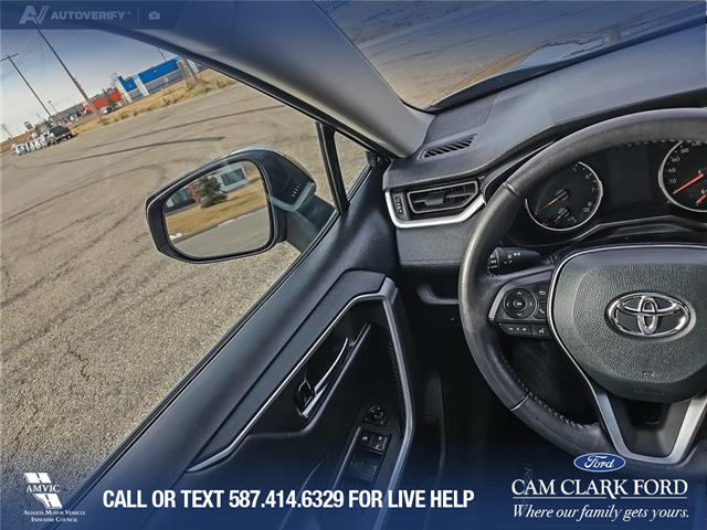 2021 Toyota RAV4 XLE (Stk: P1126) in Innisfail - Image 13 of 24