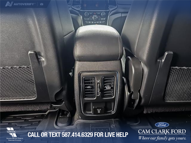 2021 Jeep Grand Cherokee Laredo (Stk: P1104) in Innisfail - Image 19 of 24