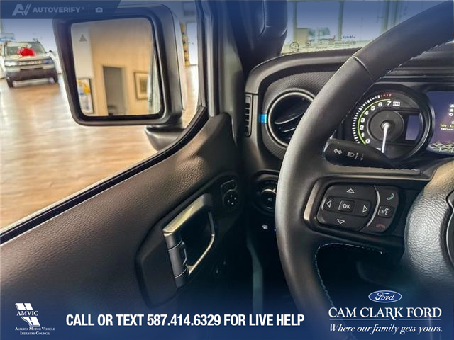 2024 Jeep Wrangler 4xe Rubicon (Stk: P14646) in Airdrie - Image 17 of 25