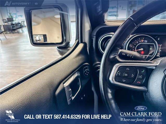 2021 Jeep Wrangler Unlimited Sahara (Stk: P14660) in Airdrie - Image 17 of 25