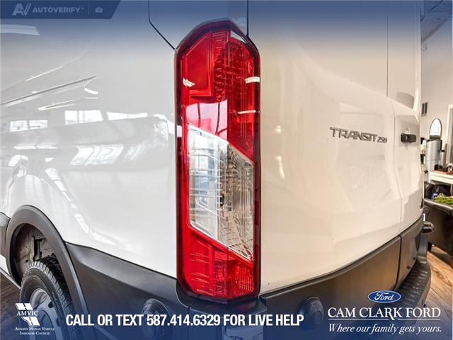 2020 Ford Transit-250 Cargo Base (Stk: P14675) in Airdrie - Image 11 of 25 2020 Ford Transit-250 Cargo Base (Stk: P14675) in Airdrie - Image 11 of 25