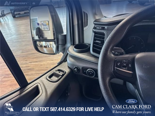 2020 Ford Transit-250 Cargo Base (Stk: P14675) in Airdrie - Image 17 of 25 2020 Ford Transit-250 Cargo Base (Stk: P14675) in Airdrie - Image 17 of 25