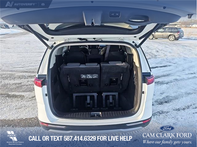 2024 Kia Carnival LX (Stk: P1135) in Innisfail - Image 10 of 24