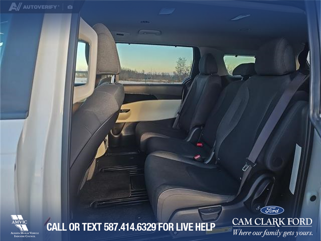 2024 Kia Carnival LX (Stk: P1135) in Innisfail - Image 16 of 24