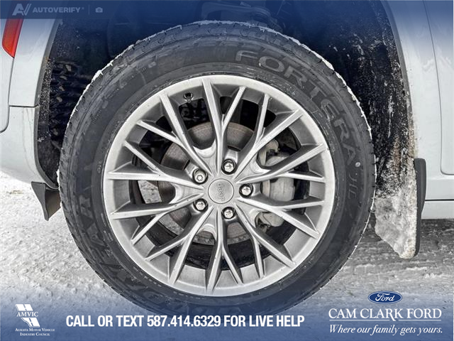 2023 Jeep Grand Cherokee Summit (Stk: P6841) in Olds - Image 6 of 25 2023 Jeep Grand Cherokee Summit (Stk: P6841) in Olds - Image 6 of 25