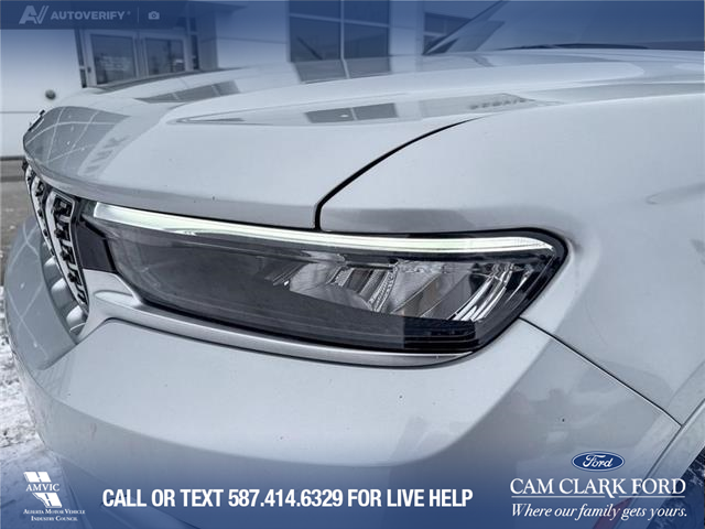 2023 Jeep Grand Cherokee Summit (Stk: P6841) in Olds - Image 8 of 25 2023 Jeep Grand Cherokee Summit (Stk: P6841) in Olds - Image 8 of 25