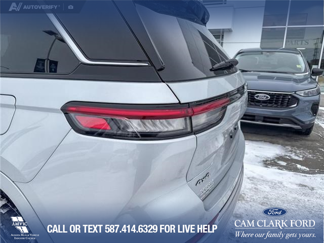 2023 Jeep Grand Cherokee Summit (Stk: P6841) in Olds - Image 11 of 25 2023 Jeep Grand Cherokee Summit (Stk: P6841) in Olds - Image 11 of 25