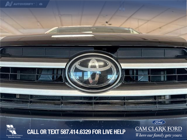 2019 Toyota Highlander LE (Stk: P14716) in Airdrie - Image 9 of 25
