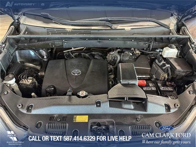 2019 Toyota Highlander LE (Stk: P14716) in Airdrie - Image 10 of 25