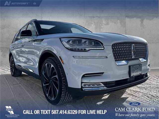2023 Lincoln Aviator Reserve (Stk: P1571) in Canmore - Image 1 of 25