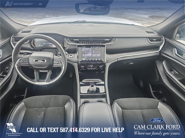 2025 Jeep Grand Cherokee Laredo (Stk: SJ056A) in Innisfail - Image 17 of 24