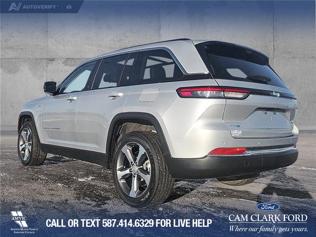 2023 Jeep Grand Cherokee 4xe Base (Stk: SJ070A) in Innisfail - Image 4 of 24 2023 Jeep Grand Cherokee 4xe Base (Stk: SJ070A) in Innisfail - Image 4 of 24