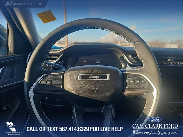 2023 Jeep Grand Cherokee 4xe Base (Stk: SJ070A) in Innisfail - Image 12 of 24 2023 Jeep Grand Cherokee 4xe Base (Stk: SJ070A) in Innisfail - Image 12 of 24