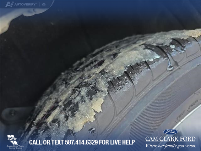 2023 Toyota Highlander Hybrid Limited (Stk: P6835) in Olds - Image 7 of 25 2023 Toyota Highlander Hybrid Limited (Stk: P6835) in Olds - Image 7 of 25